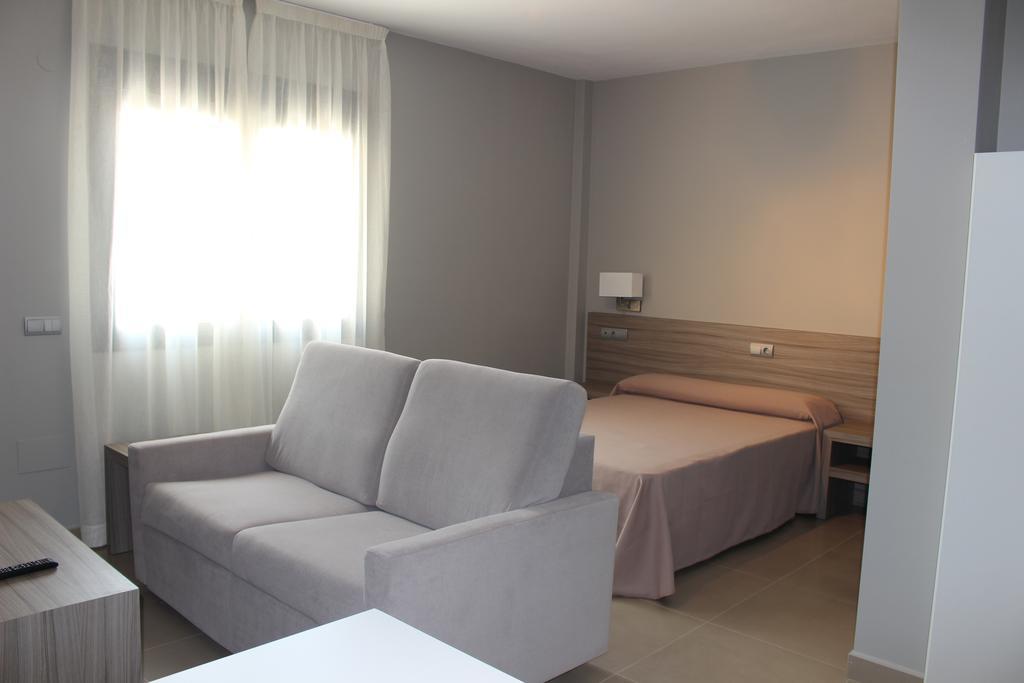 Hotel Miguel Sanchez Alhaurín de la Torre Δωμάτιο φωτογραφία